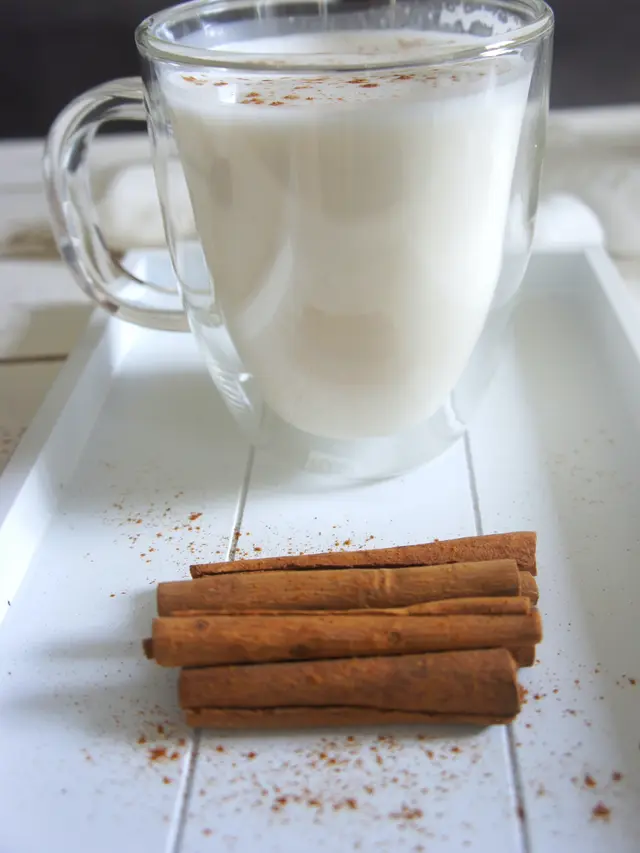 ilustrasi susu mengatasi asam lambung/pexels