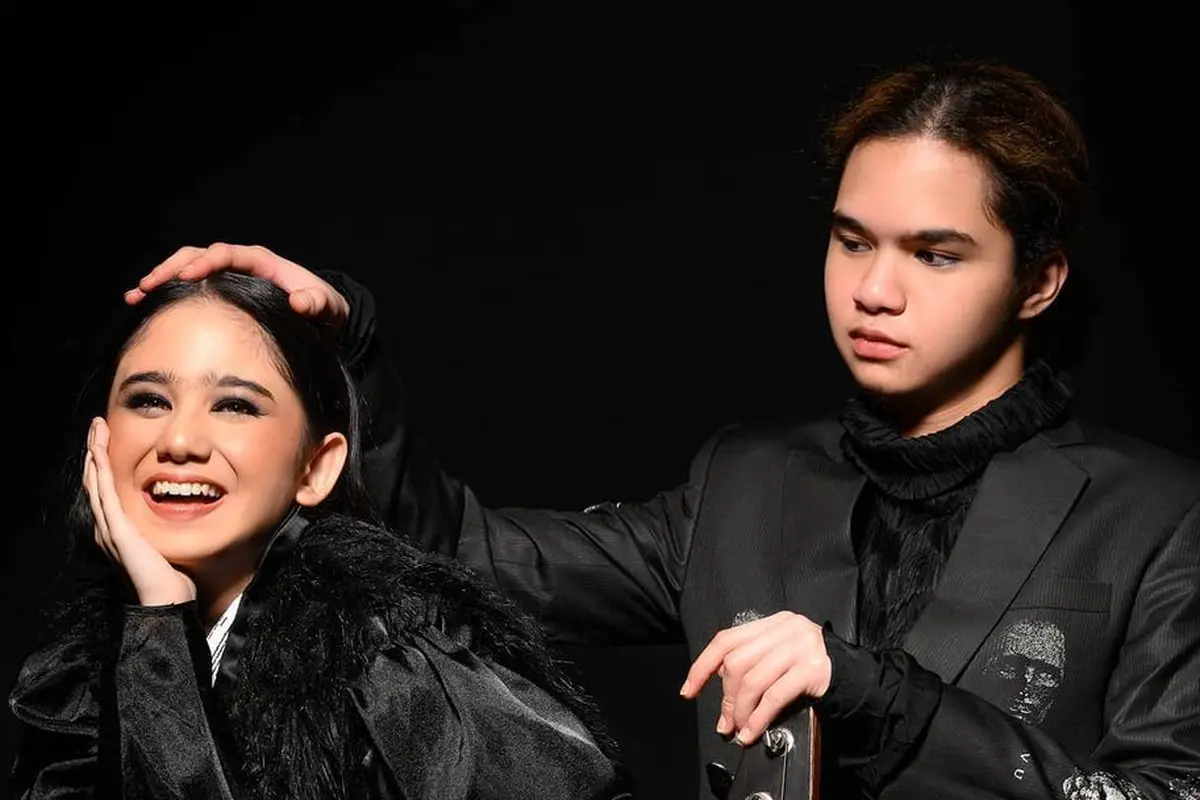 Tissa Biani dan Dul Jaelani. (Foto: Rio Motret dari Instagram @riomotret)