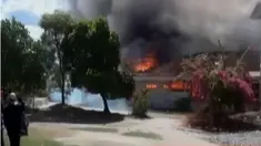 Kebakaran menghanguskan sejumlah ruangan di SMA Negeri 2 Palu, hingga masyarakat Kepulauan Shetland menggelar festival api.

