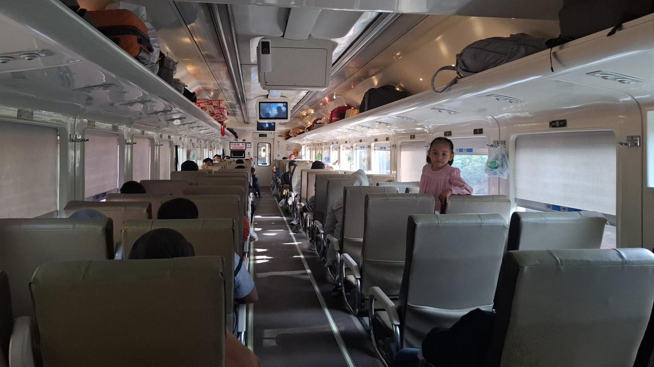 Kerta Api Kuala Stabas, Stasiun Tanjung Karang Bandar Lampung. Foto : (Liputan6.com/Ardi).