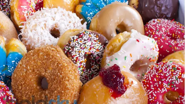 Idamkan Perut Rata? Mulai Sekarang Kurangi 4 Makanan Ini
