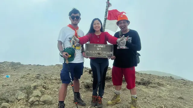 Artis Rayakan Valentine 2025