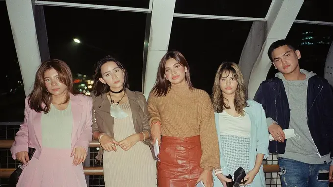 6 Potret Kebersamaan Pemain Virgin The Series, Diadaptasi dari Film Terlaris 2004