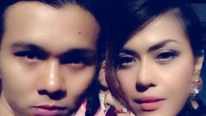 [Bintang] Novita Dewi dan Alex Rudiart
