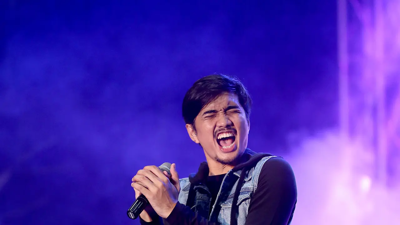 Dengar dan Resapi Ketulusan Cinta di 7 Lagu Sheila on 7 Ini