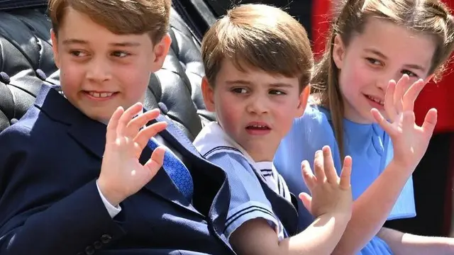 Kate Middleton Tampil Elegan Pakai Gaun Putih dan Perhiasan Putri Diana di Parade Trooping the Colour