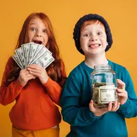 Beberapa cara yang efektif untuk membentuk anak yang hemat. (foto: drobotdean/freepik)