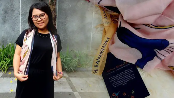 Scarf cantik dari Banananina x Vivi Zubedi © Vemale.com