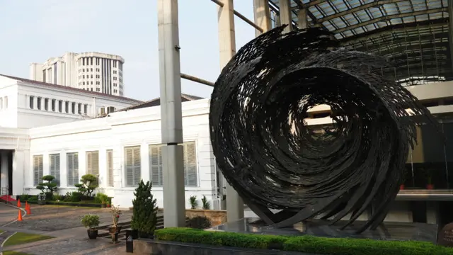 Gedung Museum Nasional di Jalan Medan Merdeka Barat, Kecamatan Gambir, Jakarta Pusat
