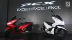 PT Astra Honda Motor meluncurkan skutik all new Honda PCX di Jakarta, Rabu (7/2). All New Honda PCX dibanderol dengan harga Rp 27 juta hingga Rp 30 jutaan. (Liputan6.com/Angga Yuniar)