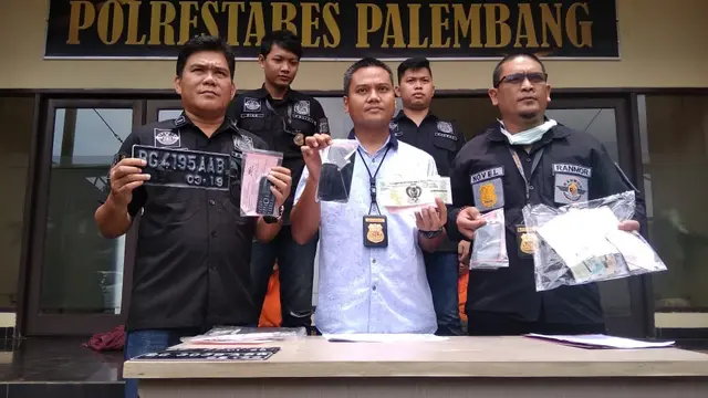 Spesialis Curanmor Beraksi Saat Warga Palembang Khusyuk Salat Jumat