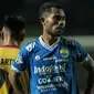 Pemain Persib Bandung, Ardi Idrus saat melawan Mitra Kukar pada laga Liga 1 Indonesia di GBLA, (8/4/2018). Persib Bandung menang 2-0. (Bola.com/Nick Hanoatubun)