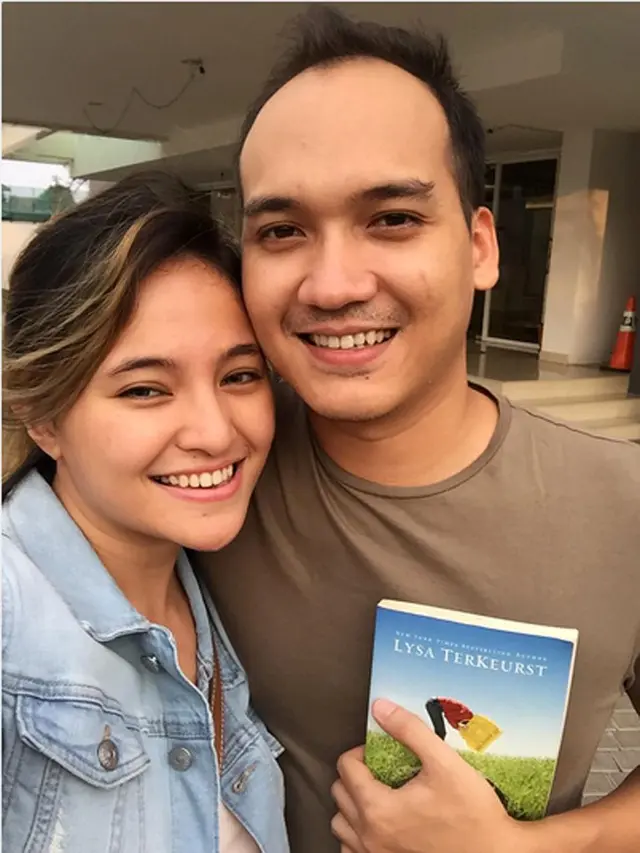 Marshanda dan Egi John