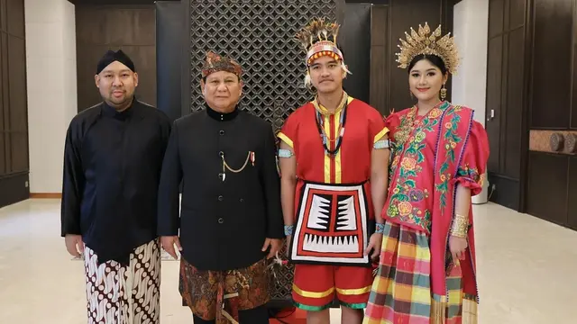 10 Potret Pejabat dan Politisi Pakai Busana Adat saat Hadiri Upacara HUT ke-79 RI di Istana Merdeka dan IKN