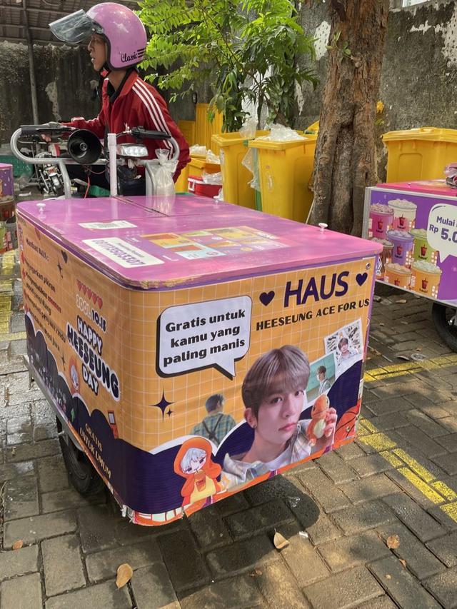 Proyek penggemar untuk ulang tahun Heeseung Enhypen