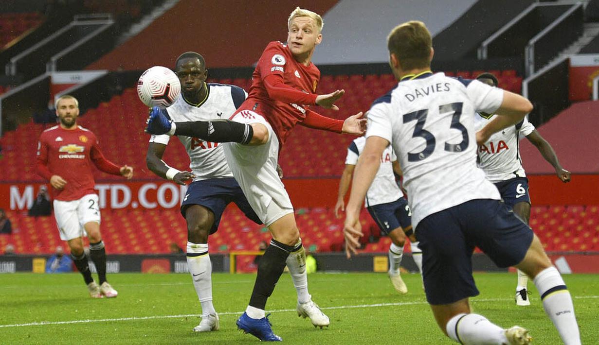 Foto Liga Inggris: Manchester United Babak Belur Dihajar ...