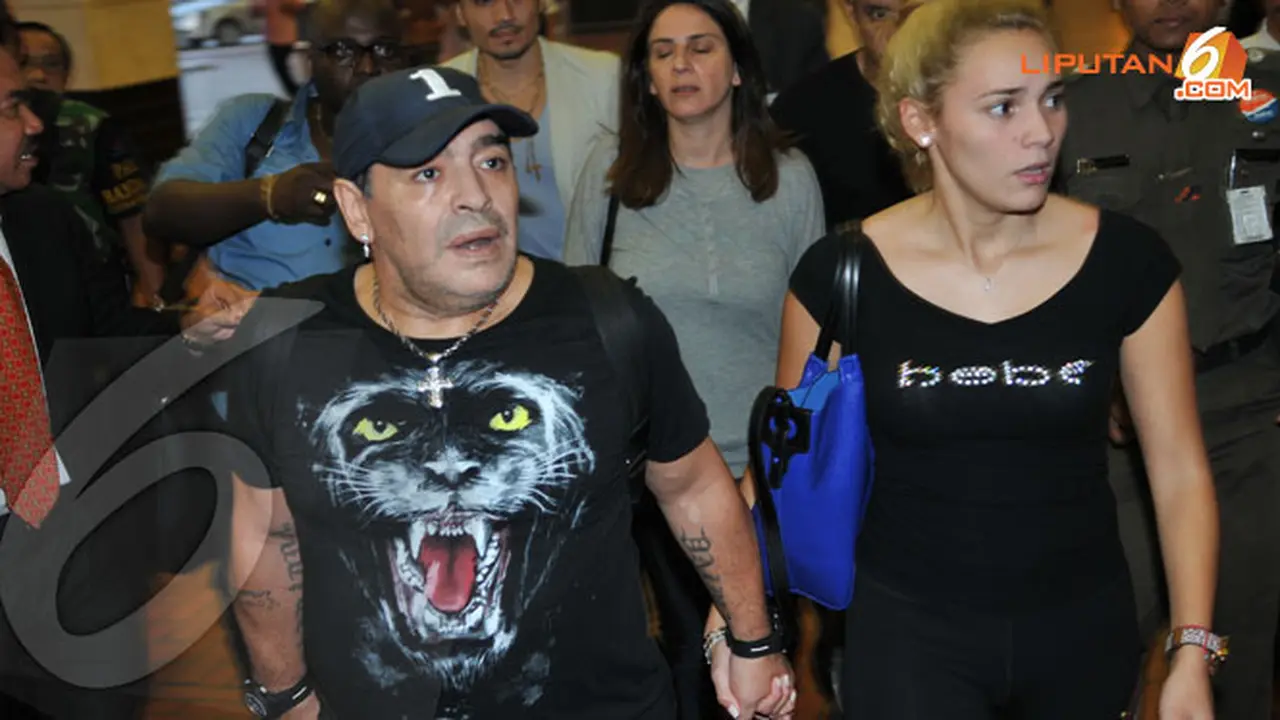 3foto-maradona130629a.jpg