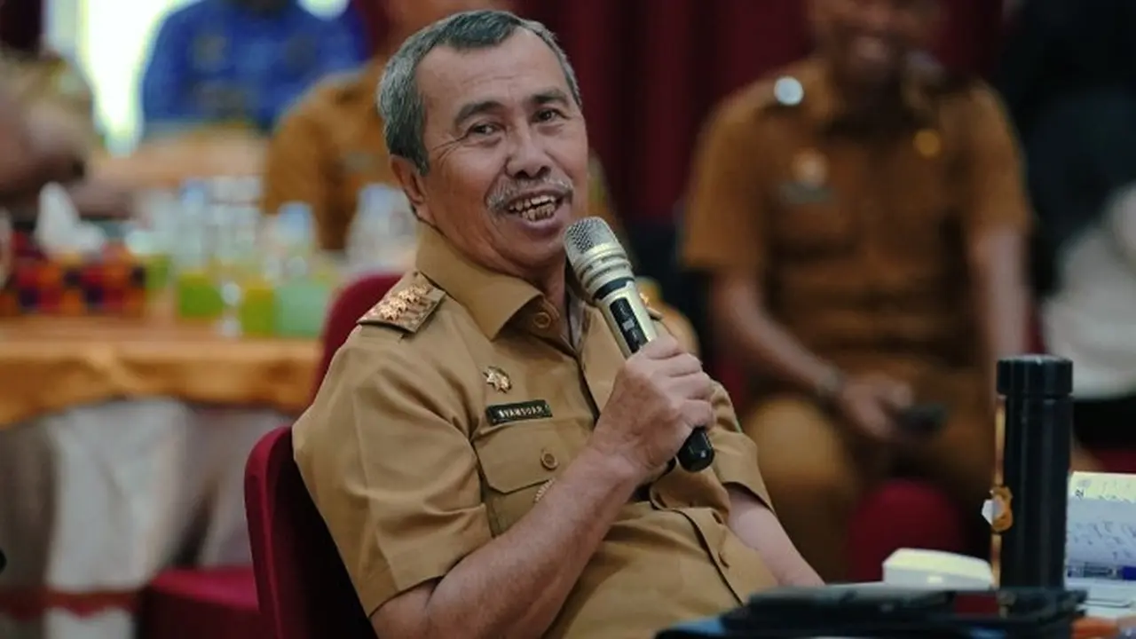 Gubernur Riau Syamsuar.
