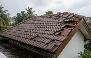 7 Tanda Genteng Rumah Bergeser Setelah Hujan dan Angin Kencang, Waspadai Kebocoran & Kerusakan Atap