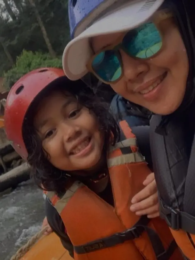 Dian Rositaningrum, mantan istri Opick (Instagram/dianerose_bundee)