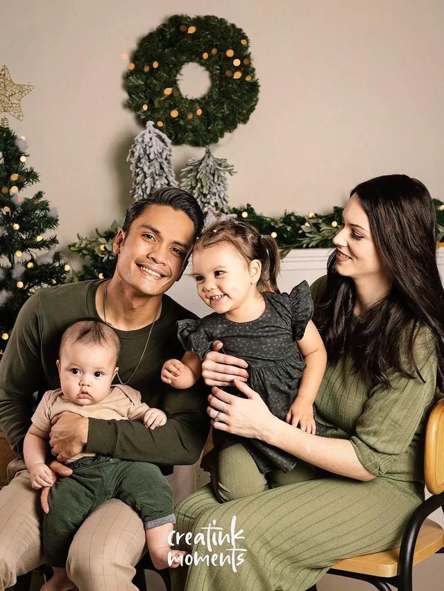 Potret kebersamaan keluarga Randy Pangalila (Instagram/randpunk)