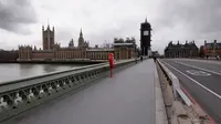 Pemandangan Jembatan Westminster dan Gedung Parlemen di London, Inggris (18/3/2020). PM Inggris Boris Johnson mengatakan seluruh sekolah akan ditutup mulai Jumat (20/3) setelah otoritas kesehatan mengonfirmasi total 2.626 kasus infeksi COVID-19 dan 104 kematian. (Xinhua/Tim Ireland)