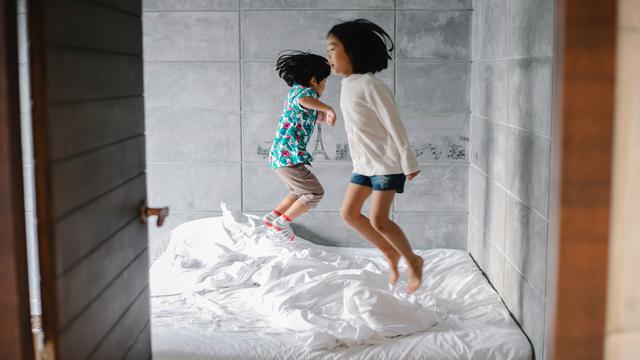 8 Cara Menghadapi Anak Hiperaktif