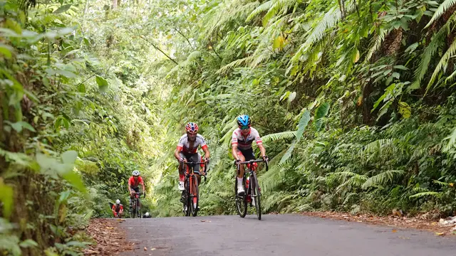 Pebalap Robbie Hucker Juara Baru di Tour de Banyuwangi Ijen 2019