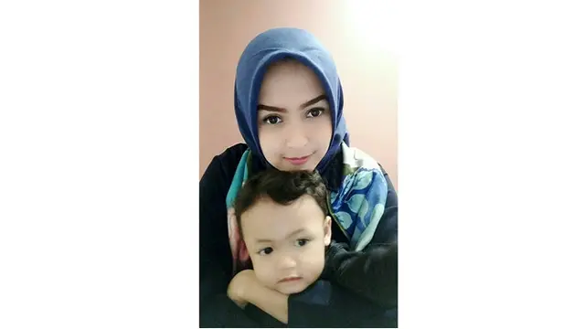 6 Potret Terbaru Lia Ananta saat Asuh Anak, Pemeran Sashi 'Di Sini Ada Setan'