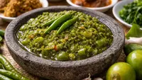 3 Resep Sambal Ijo Padang Awet Tidak Menghitam untuk Stok di Kulkas