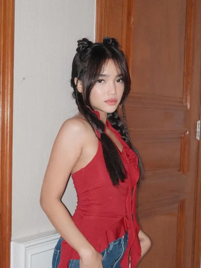 Fuji An Saat Nonton Konser Bruno Mars Hari Pertama di Jakarta. [@fuji_an]