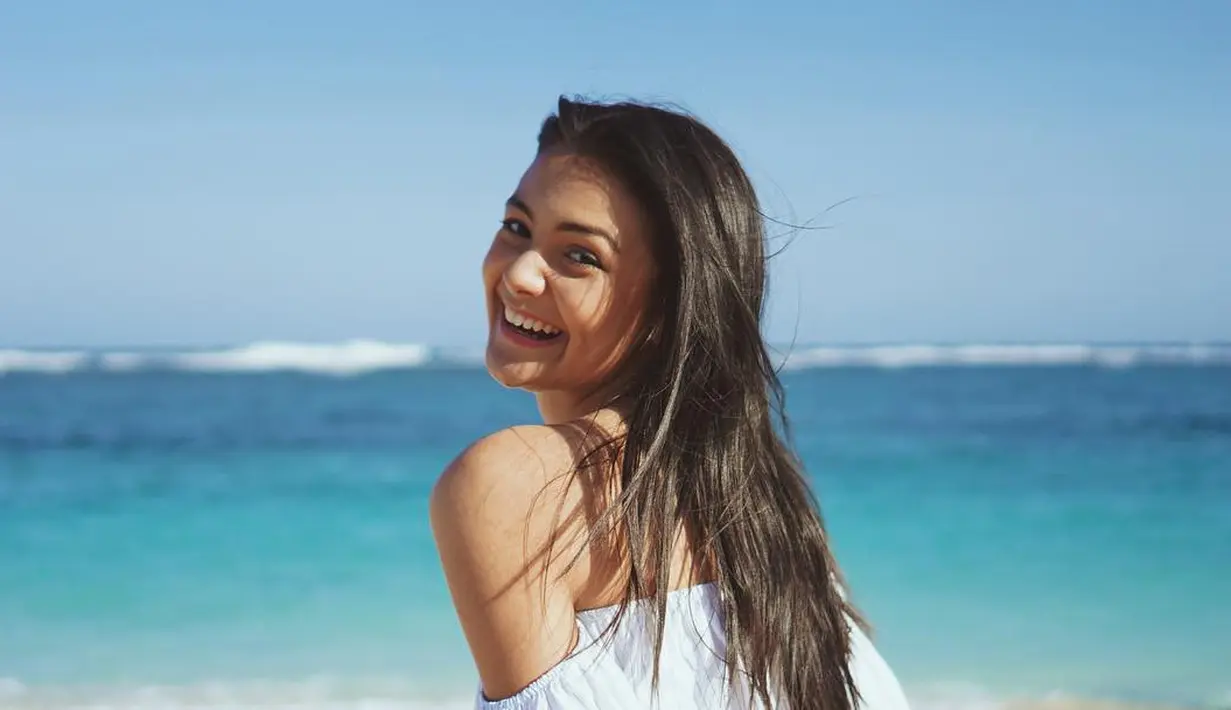 Usianya baru 17 tahun, namun Amanda Rawles sudah bermain dalam berbagai judul film layar lebar. Tercatat, ia pernah bermain dalam film ILY from 38.00 Ft, Promise, Dear Nathan, dan Jailangkung. (Foto: instagram.com/amandarawles)