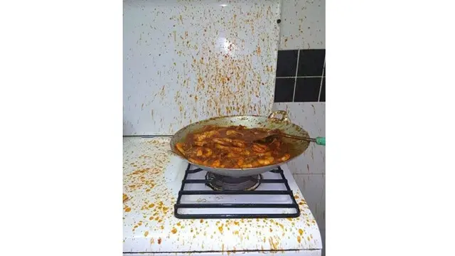 Kelakuan Emak Saat Masak
