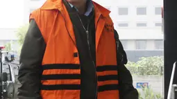 Tersangka Direktur PT Moderna Teknik Perkasa, Susilo Prabowo tiba di Gedung KPK, Jakarta, Kamis (2/8). Susilo kembali diperiksa terkait dugaan suap proyek infrastruktur di Kabupaten Tulungagung dan Kota Blitar. (Liputan6.com/Herman Zakharia)