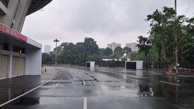 Situasi di Stadion Utama Gelora Bung Karno (SUGBK) pada Jumat (16/6/2023) siang WIB atau tiga hari sebelum partai Timnas Indonesia melawan Timnas Argentina