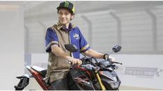 Meet and Greet Valentino Rossi yang diadakan di Bali bersamaan dengan peluncuran 2 motor baru Yamaha menyisakan kesedihan bagi mereka yang tak bisa bertemu dengan sang idola.
