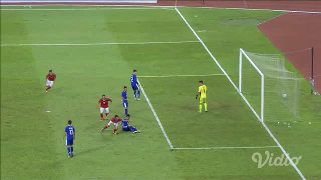 Berita video highlights babak pertama antara Timnas Indonesia U-22 melawan Filipina yang berakhir dengan skor 2-0, Kamis (17/8/2017).