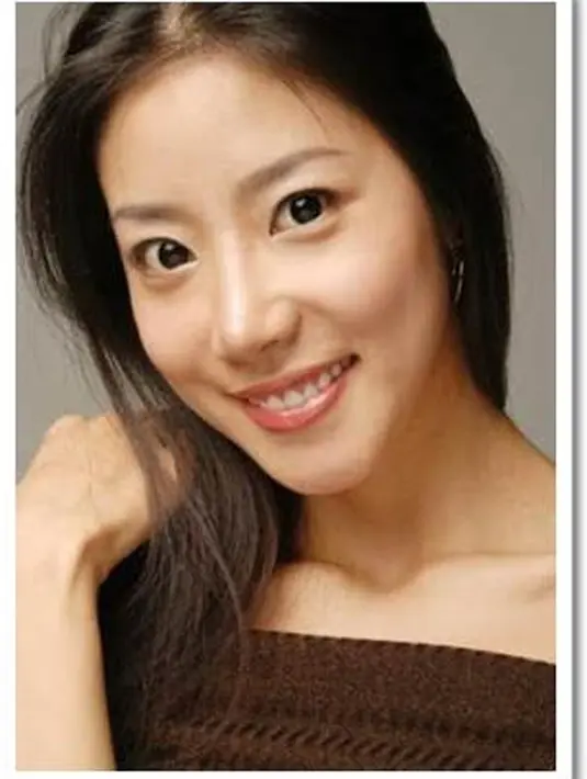 Tidak berbeda jauh dari kebanyakan artis, depresi Kim Yu Ri dikabarkan mengakhiri hidupnya dengan cara minum racun. Tapi kabar itu dibantah polisi. Model Korea Selatan itu ditemukan pada April 2011. (Istimewa)