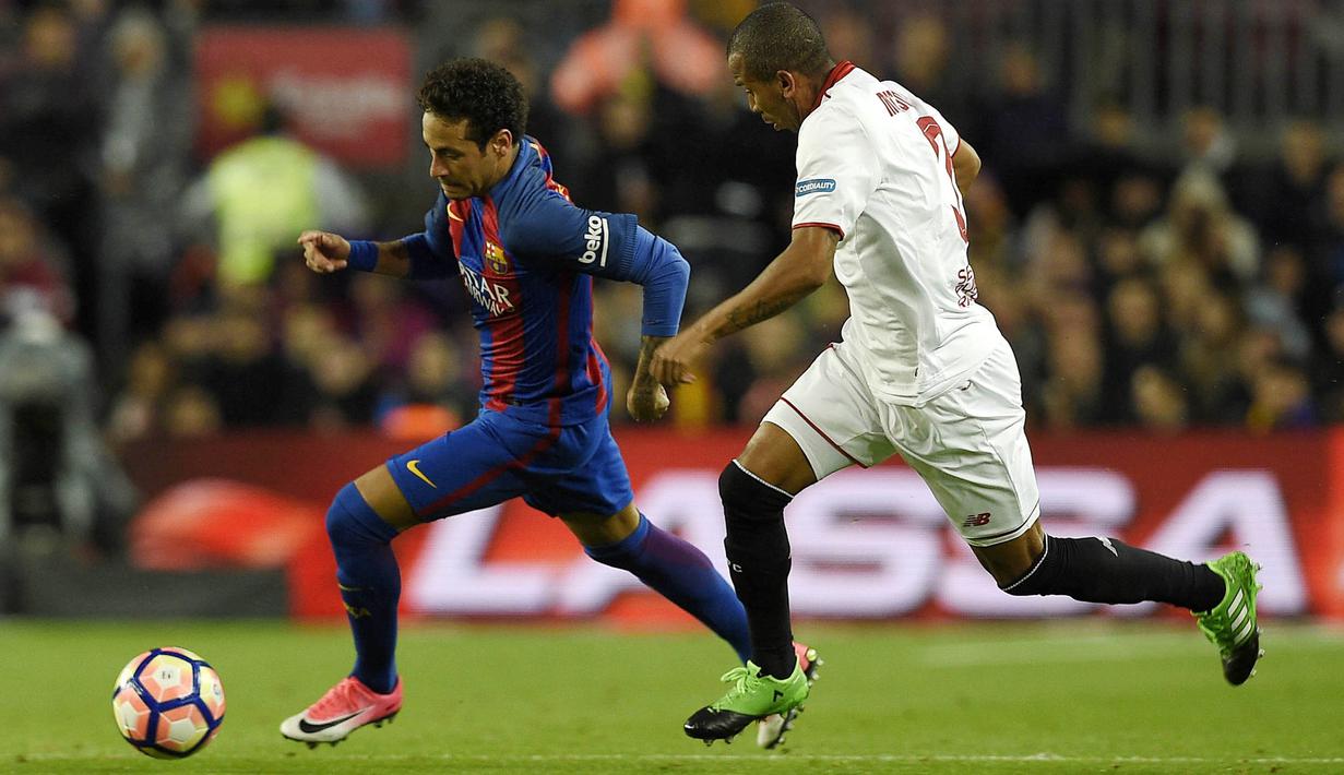 Pria asal Brasil ini akan melanjutkan petualangan ke Prancis untuk bergabung dengan klub raksasa di negara tersebut yaitu Paris Saint-Germain. (AFP/Lluis Gene)