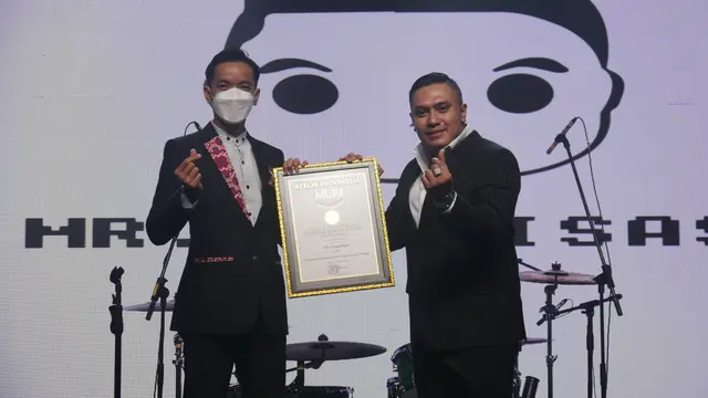 Sehingga Daniel Zii dan Denny Sumargo tercatat namanya di Museum Rekor Indonesia (MURI).
