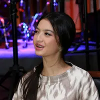 "Dikabari sama manajer ada klip bareng Andre dan aku bilang harus ikut. Saya pulang dan besoknya langsung berangkat ke bali. Aku tahu mas Andre kualitas lagu-lagunya, orangnya humble." ungkap Raline Shah. (Galih W. Satria/Bintang.com)