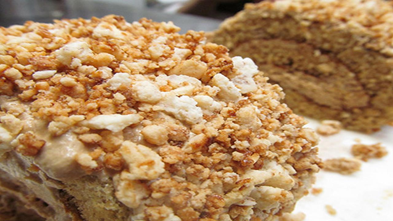 Ilustrasi kue bolu hazelnut