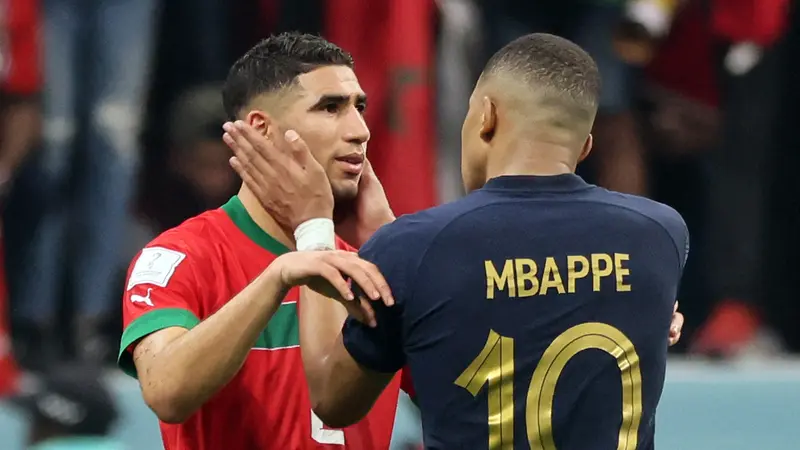 Ekspresi Hakimi dan Ziyech Gagal Antar Maroko ke Final Piala Dunia 2022