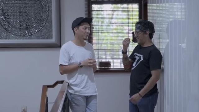 7 Potret Rumah Ananda Omesh, Garasi Mogenya Curi Perhatian