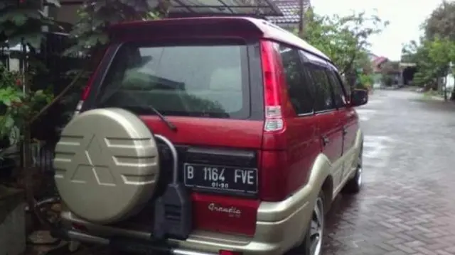 Mitsubishi Kuda Grandia