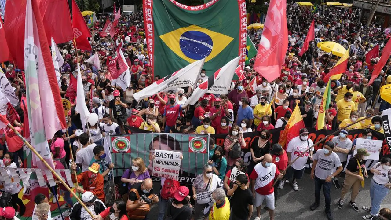 Unjuk Rasa di Brazil