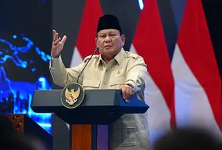 Presiden Prabowo Subianto meresmikan Motor Listrik Nasional (Molinas) beserta ekosistem pendukungnya di fasilitas produksi PT Ilectra Motor Group (ALVA), Cikarang, Kabupaten Bekasi, Jawa Barat, Kamis (13/8/2026).