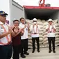 Badan Pangan Nasional atau National Food Agency mengirimkan sekitar 200 ton beras dari Pelabuhan Patimban menuju Provinsi Aceh.