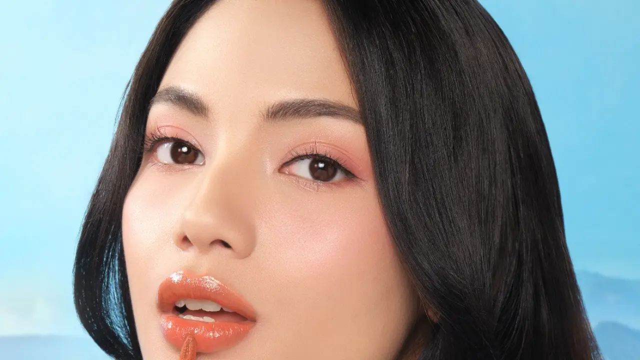 Ilustrasi model dan produk/Sariayu