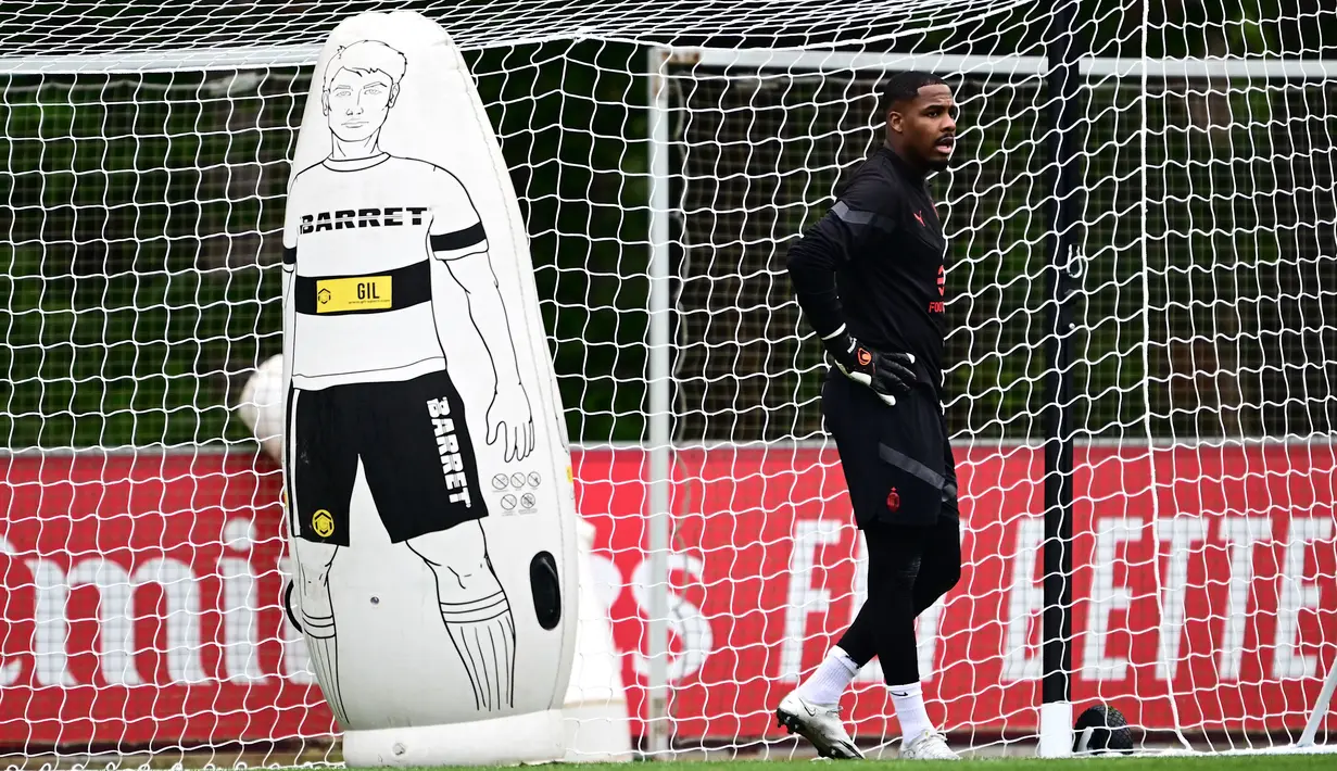 <p>Rossoneri sampai di semifinal musim ini usai menyingkirkan Tottenham dan sesama wakil Italia lainnya, Napoli. (AFP/Marco Bertorello)</p>